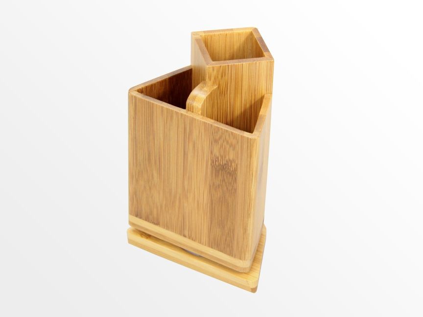 Bamboo revolving pen holder